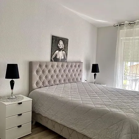 Apartment Ema Lovran